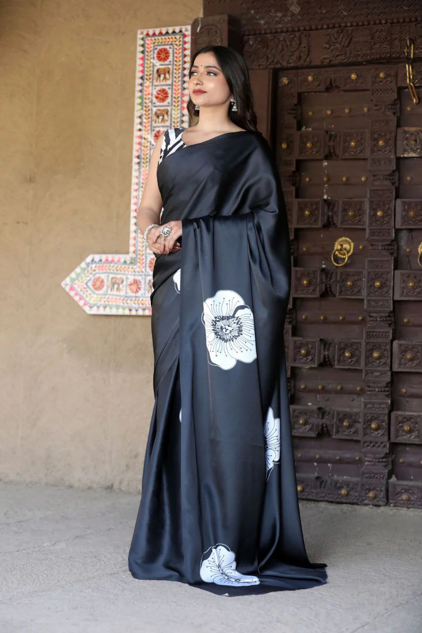 ATTRACTIVE FLOWER SAREE