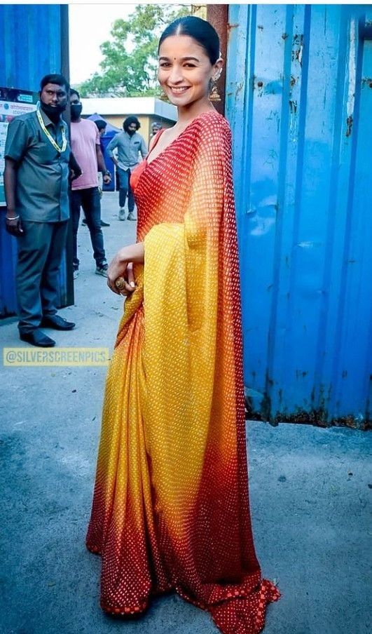 AALIYA WEAR TRADITIONAL MULTI COLOR BANDHANI SAREE.